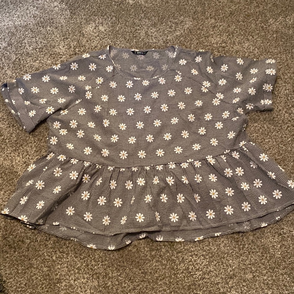 SHEIN pendulum top